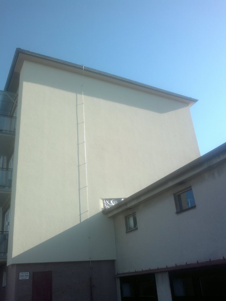 Zateplení stěn a stropu bytového domu – Žamberk