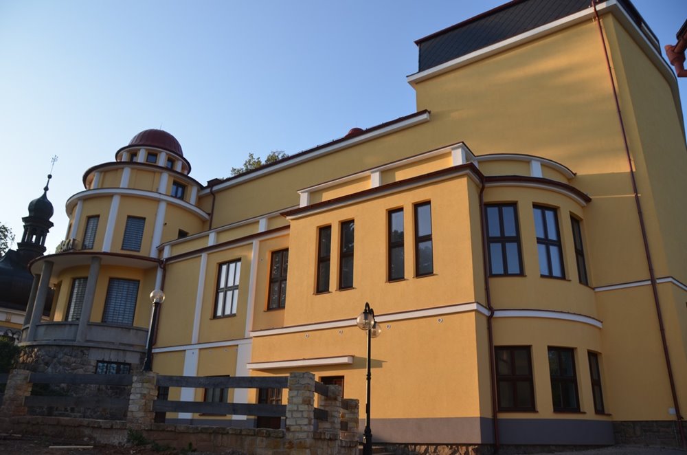 Zateplení a výměna oken Divadla Aloise Jiráska v Úpici