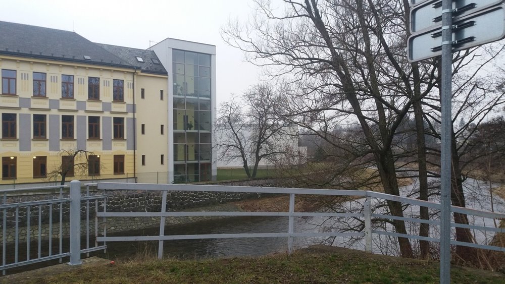 Dostavba budovy základní školy Doudleby nad Orlicí