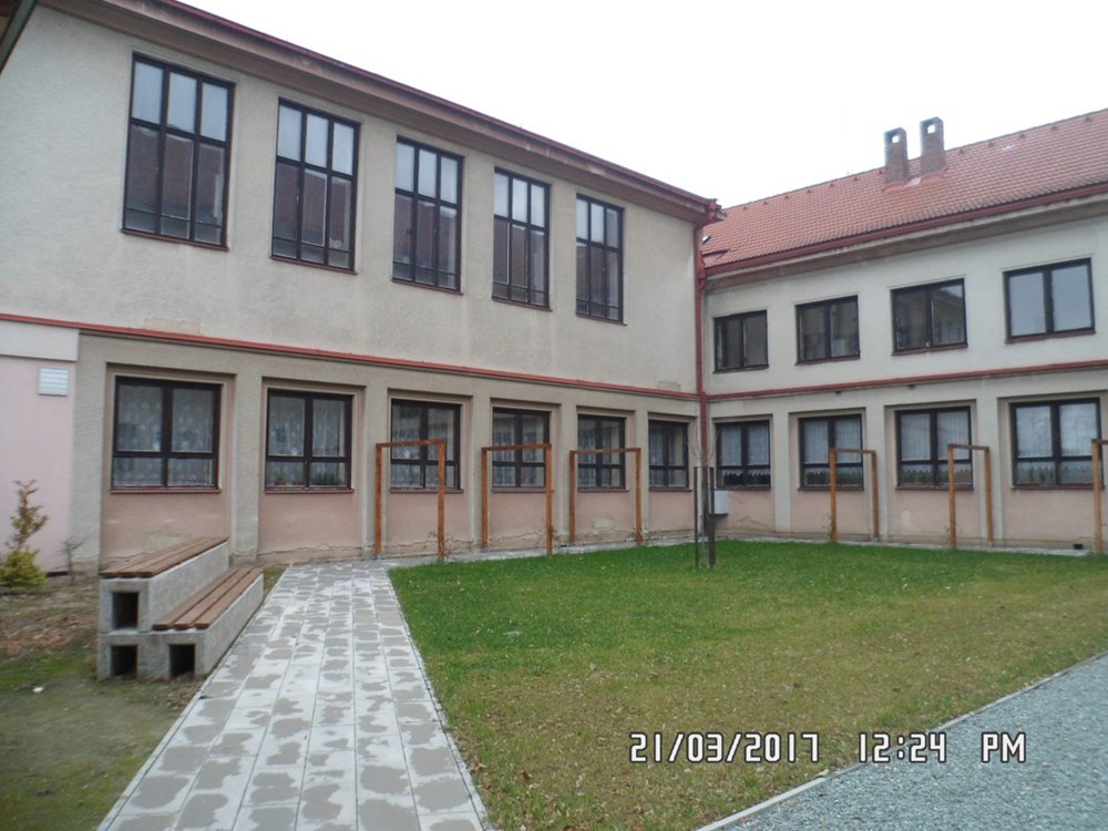 Zateplení objektu a výměna oken na Gymnáziu Dobruška, Pulická 779